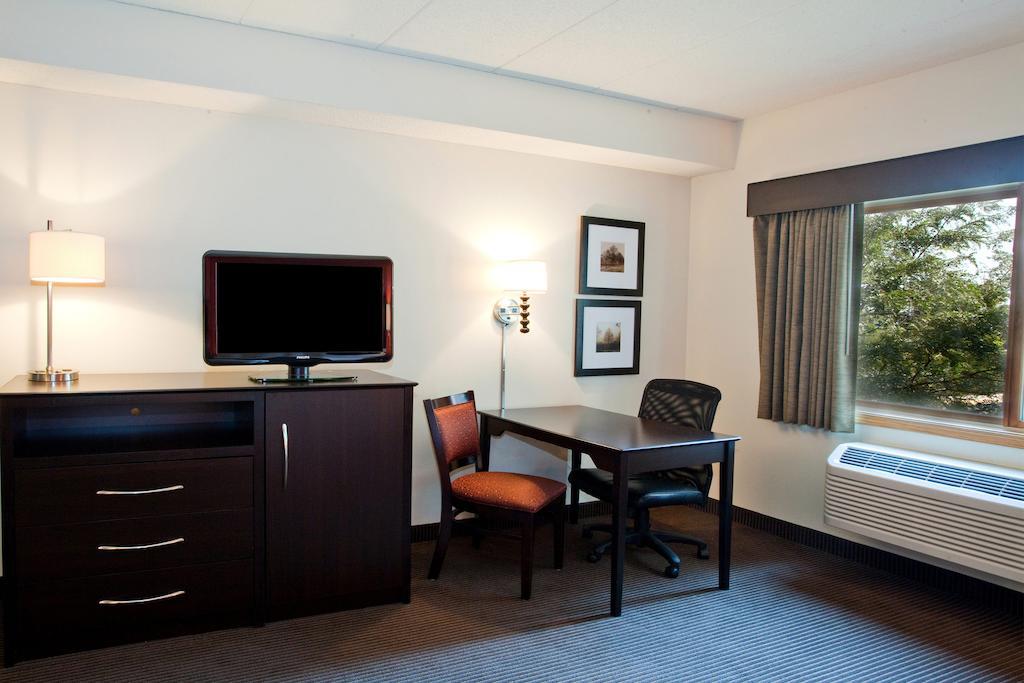 Americinn By Wyndham Chanhassen Kültér fotó