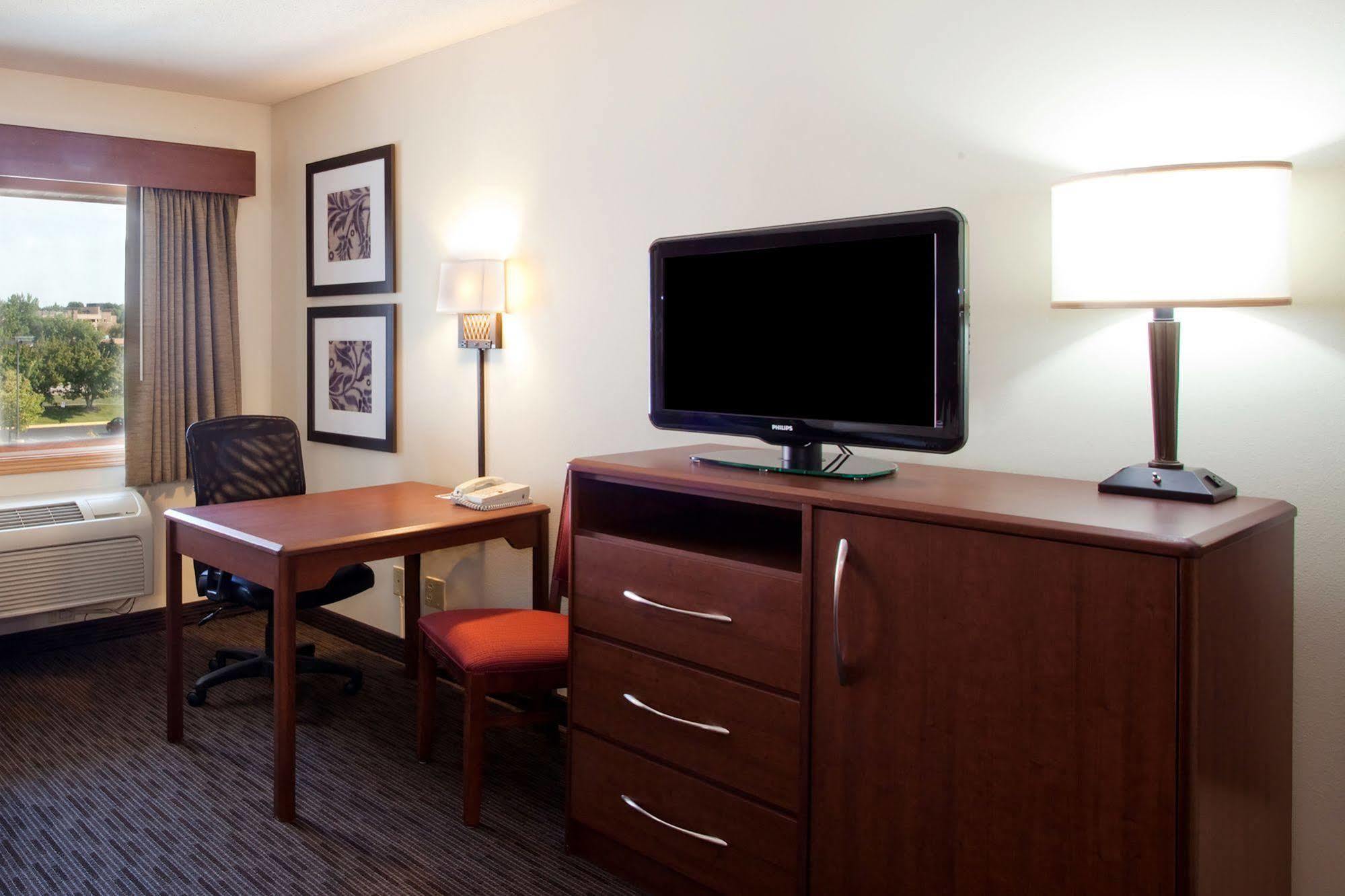 Americinn By Wyndham Chanhassen Kültér fotó